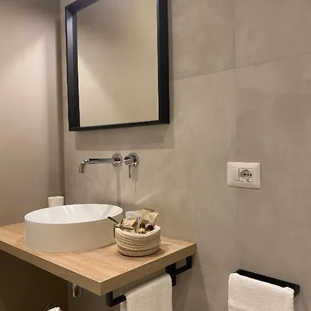 Viesterooms 4*