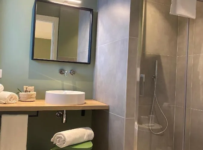 Viesterooms Bed & Breakfast 4*