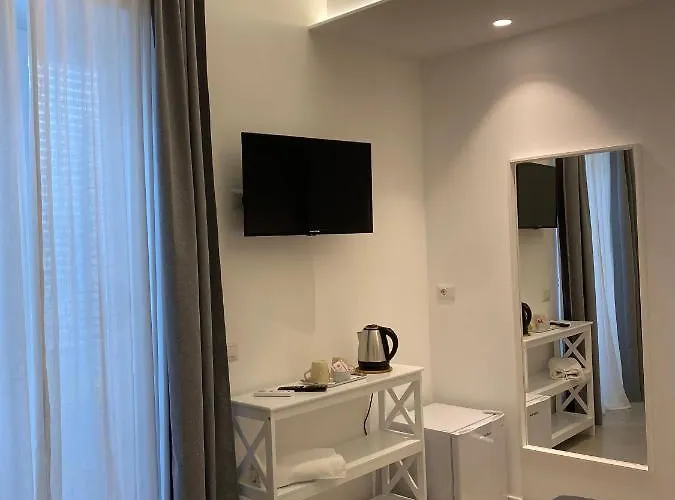 Viesterooms Bed & Breakfast 4*